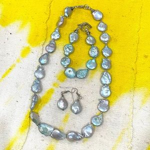 Blue Coin Pearl Set